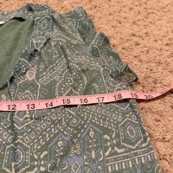 Women's Lucky Brand Green Printed Top Size L - Picture 4 of 7